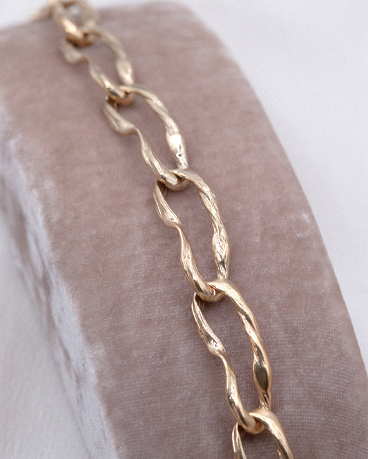 Rivulet Chain Link Bracelet in Gold