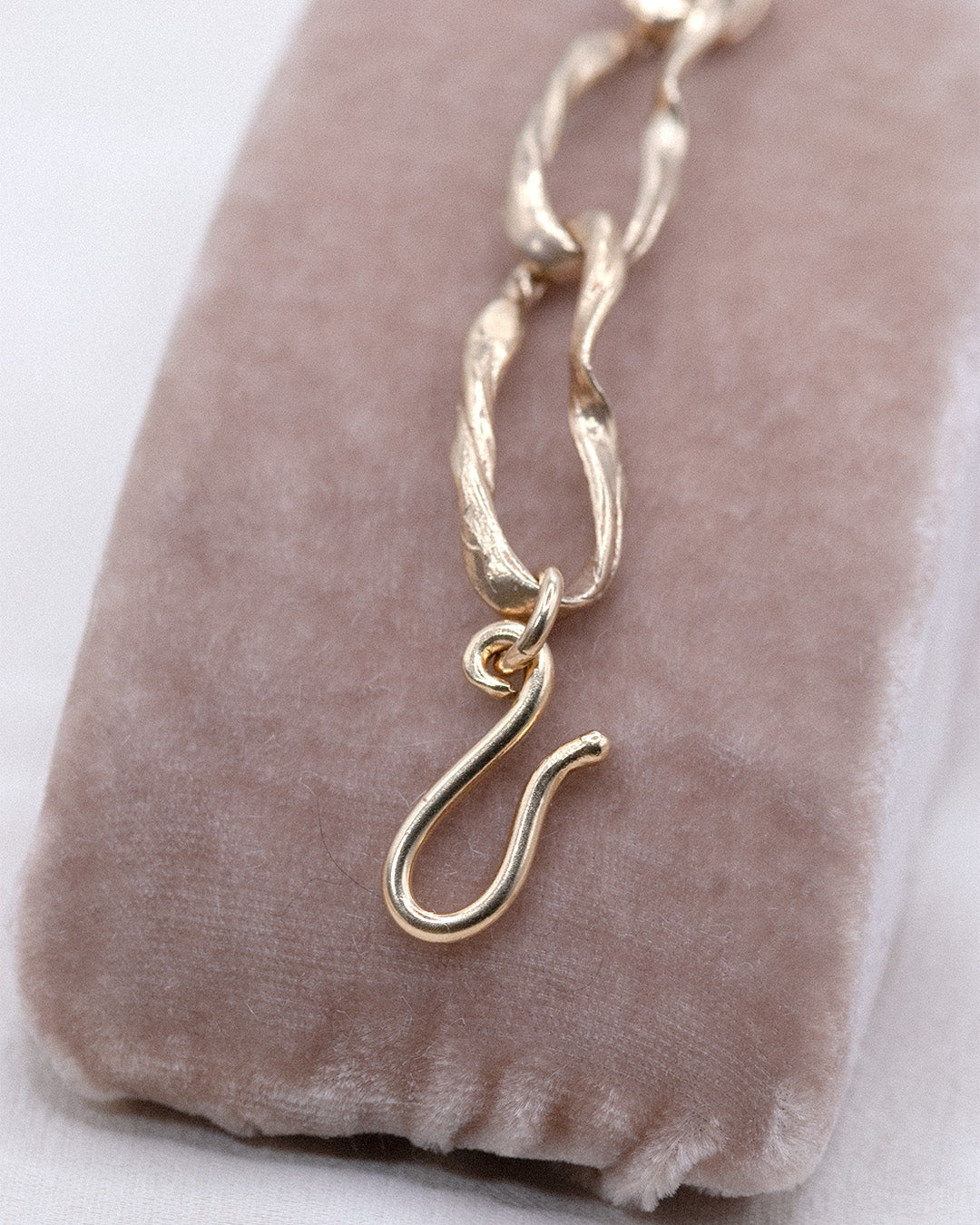 Rivulet Chain Link Bracelet in Gold
