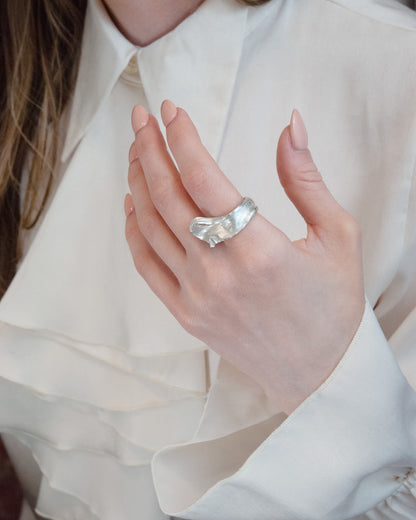 Arethusa Wave Ring